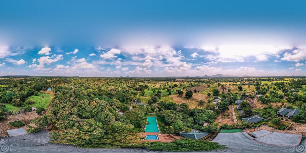 Nivadoo Resort Sigiriya Exteriér fotografie View of the town of Sedona from the top of the courthouse